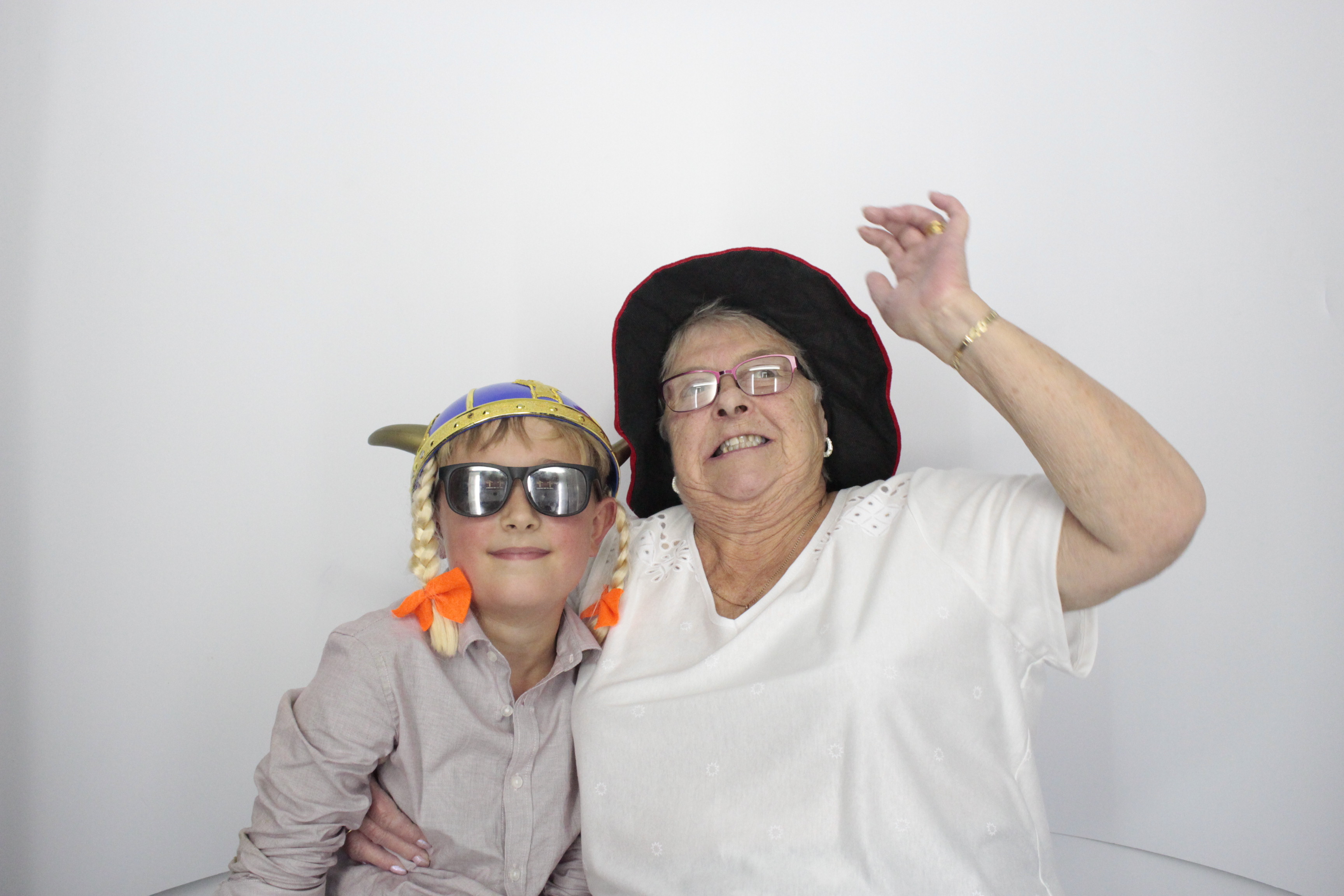 Ollie & Amy's Wedding | View more photos from the event at gallery.myphotoboothexperience.co.uk/u/MyPhotoBoothExperienceLtd/Ollie-Amys-Wedding